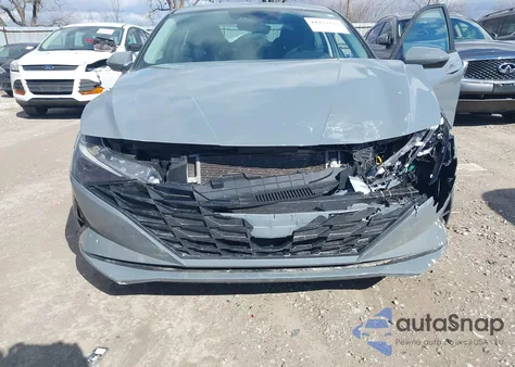 2022 Hyundai Elantra Hybrid Blue z USA, uszkodzony, nr VIN KMHLM4AJ0NU029073